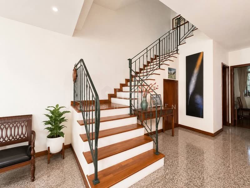Woodlands Ave 1 / Ashwood Grove / Woodgrove Walk — photo 8