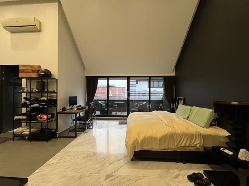 52 Jalan Gumilang — photo 2