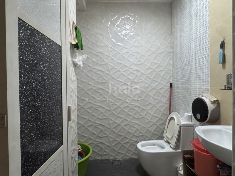 Upper Changi Road North / Changi North Way / Tanah Merah Besar Lane — photo 8